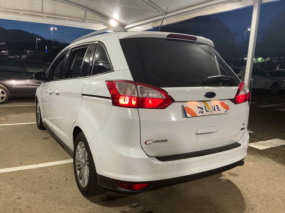 Ford Grand 2015 — photo 7