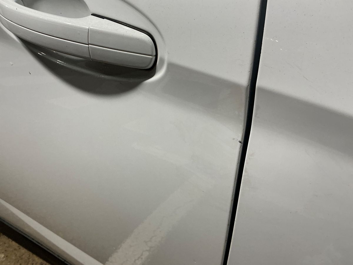 Ford Grand 2015 — photo 25