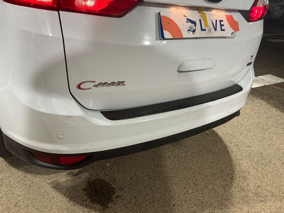 Ford Grand 2015 — photo 35