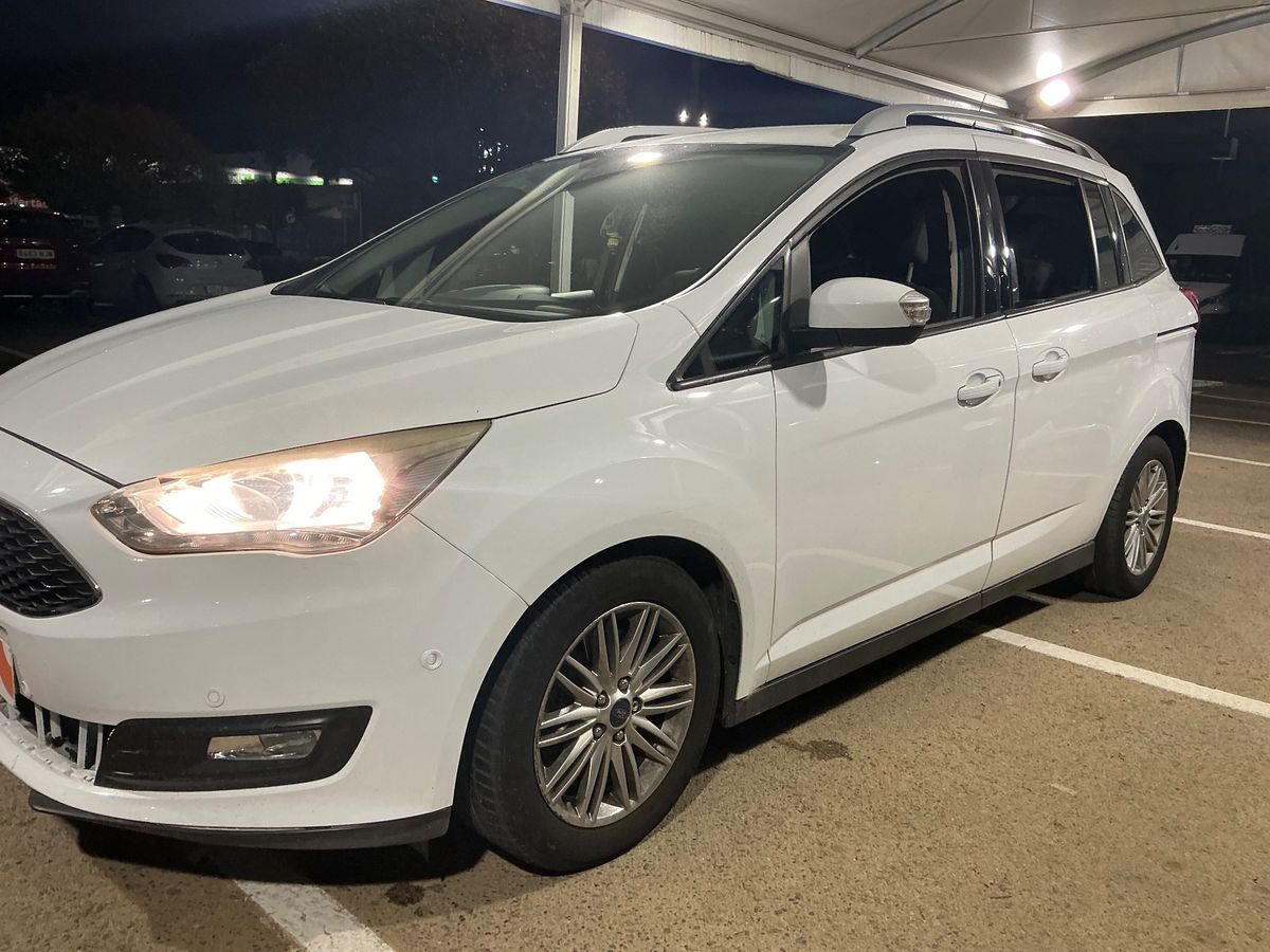 Ford Grand d'occasion