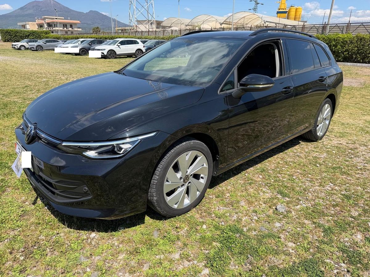 Volkswagen Golf 2024