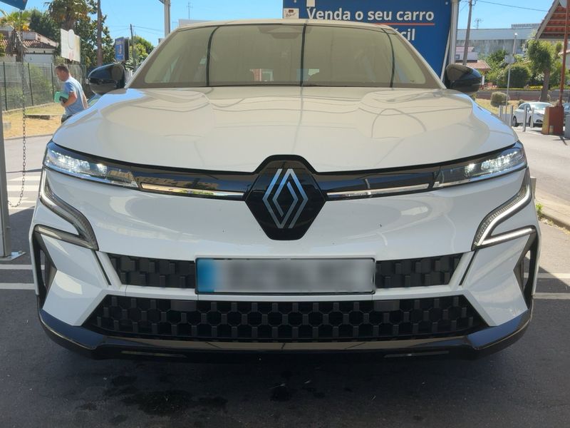 Renault Megane E-Tech EV60 Equilibre — zdjęcie 9