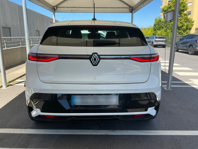 Renault Megane E-Tech EV60 Equilibre — zdjęcie 5