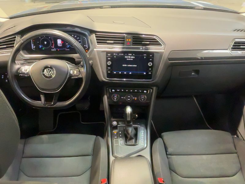 Volkswagen Tiguan 2.0 TDI Carat Exclusive BlueMotion Tech — zdjęcie 12