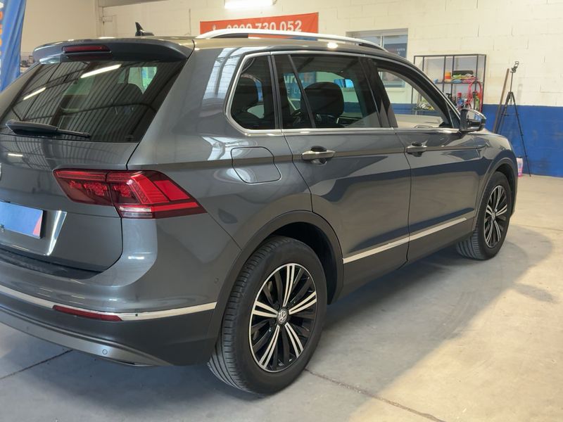 Volkswagen Tiguan 2.0 TDI Carat Exclusive BlueMotion Tech — zdjęcie 6
