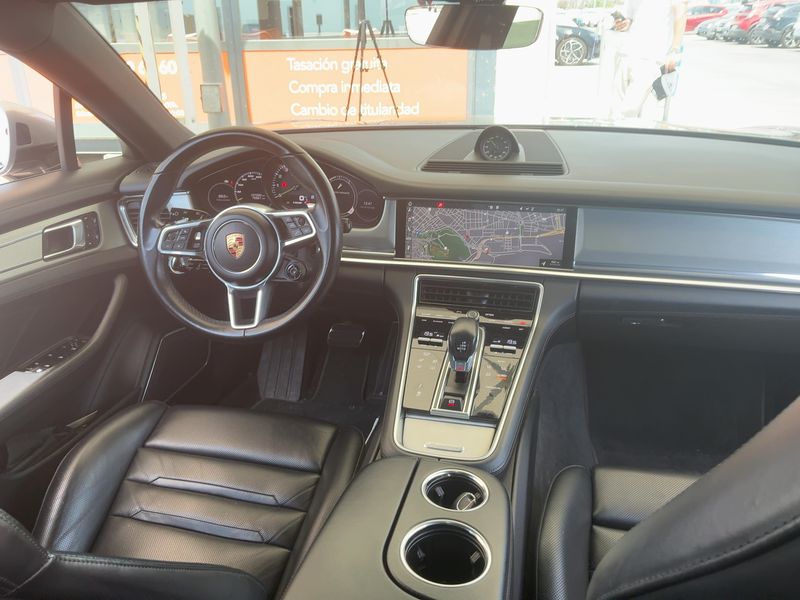 Porsche Panamera Sport Turismo 4 E-Hybrid — zdjęcie 12