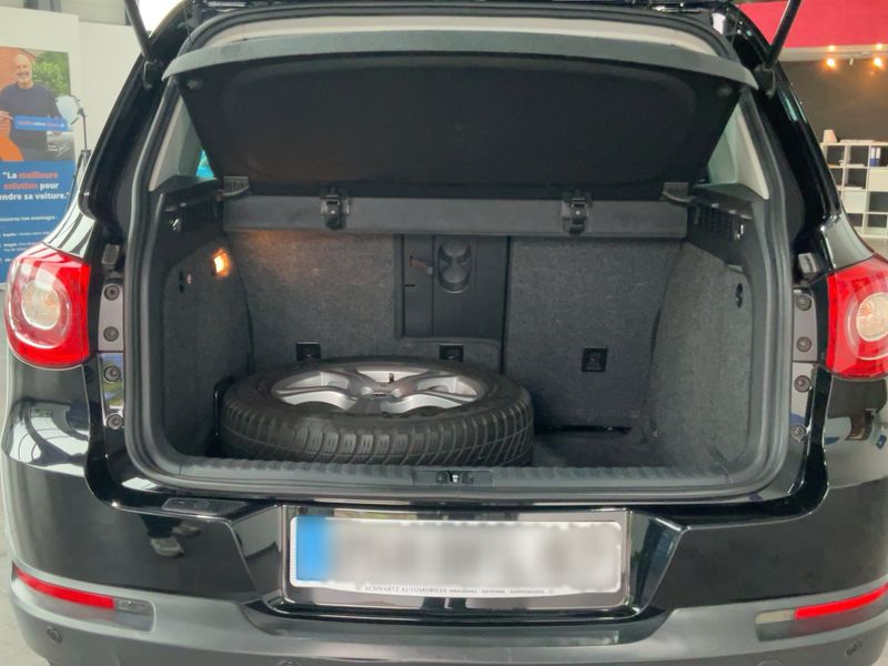 Volkswagen Tiguan 2.0 TDI Sport & Style 4Motion — zdjęcie 10