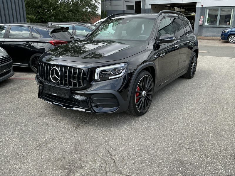 Mercedes-Benz GLB-Klasse GLB 35 AMG 4Matic — zdjęcie 2