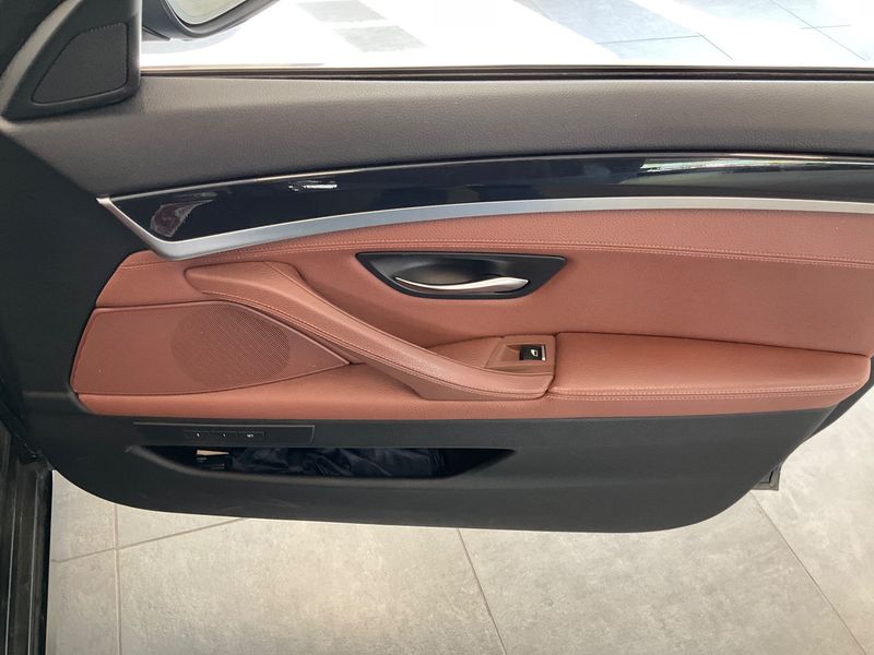 BMW 5er 530d xDrive 2015 – снимка 42