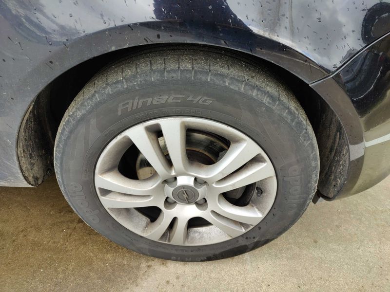 Opel Corsa 1.2 Color Edition 2011 – снимка 18