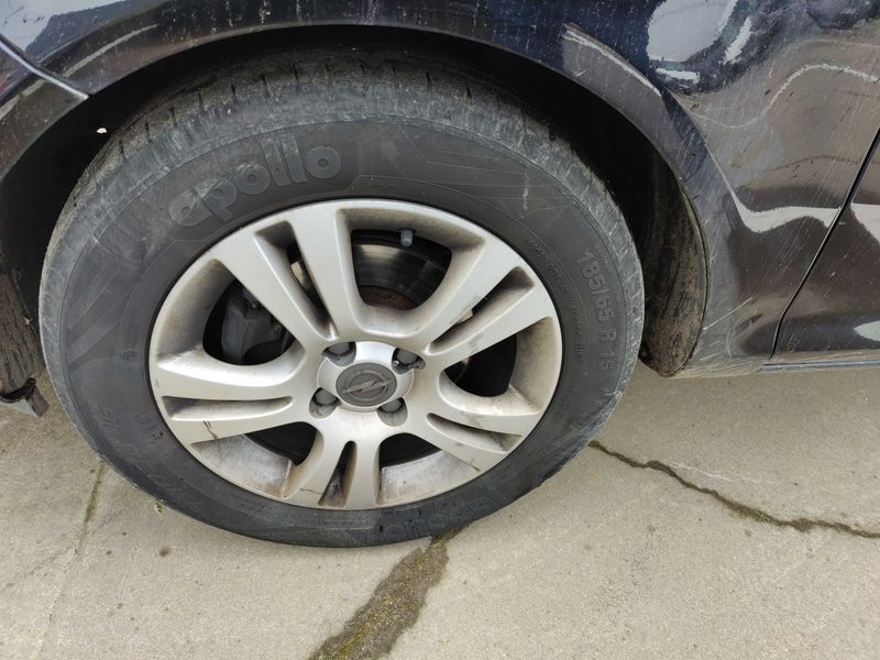 Opel Corsa 1.2 Color Edition 2011 – снимка 27