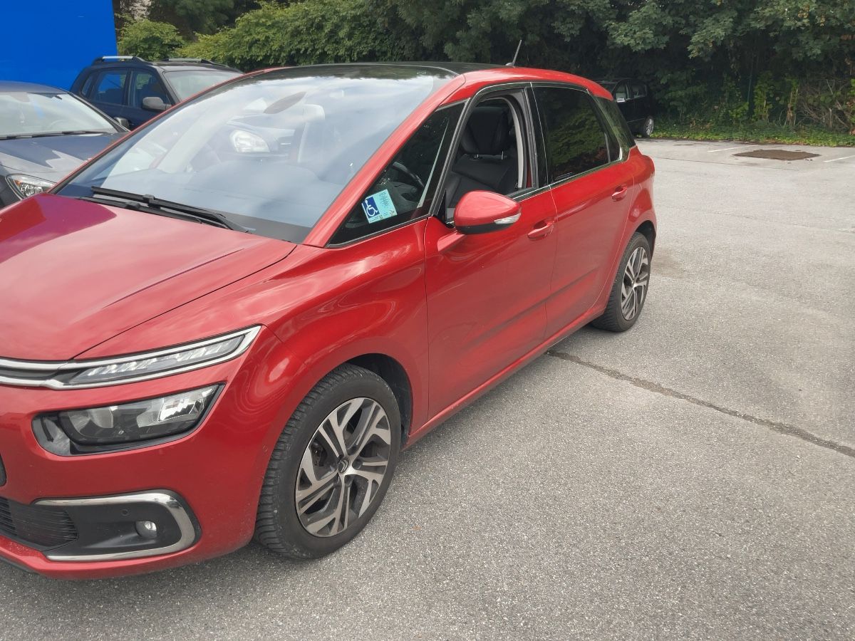 Citroen C4 Picasso 1.6 Blue-HDi Shine