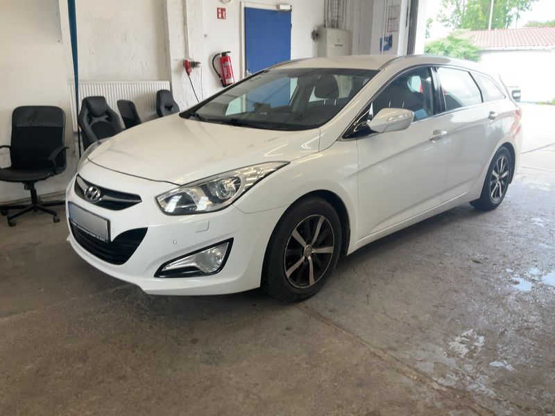Hyundai i40 1.7 CRDi 5 Star Edition 2013 – снимка 1