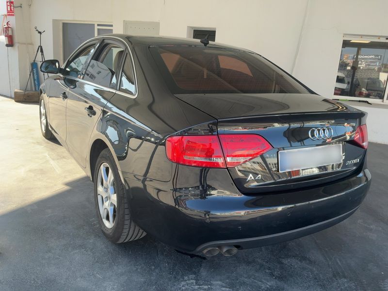 Audi A4 2.0 TDI — zdjęcie 3