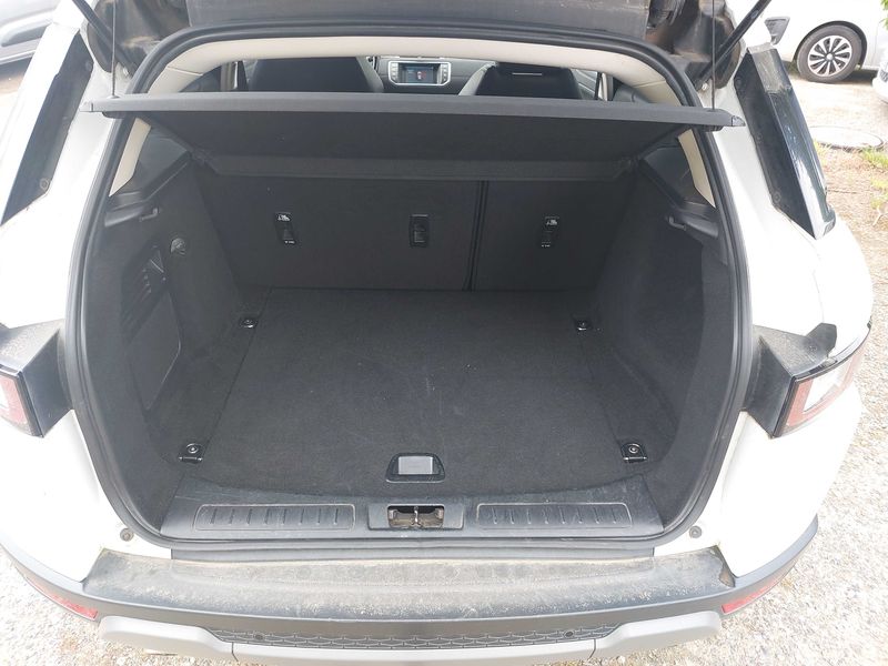 Land Rover Evoque 2.0 Td4 SE — zdjęcie 9