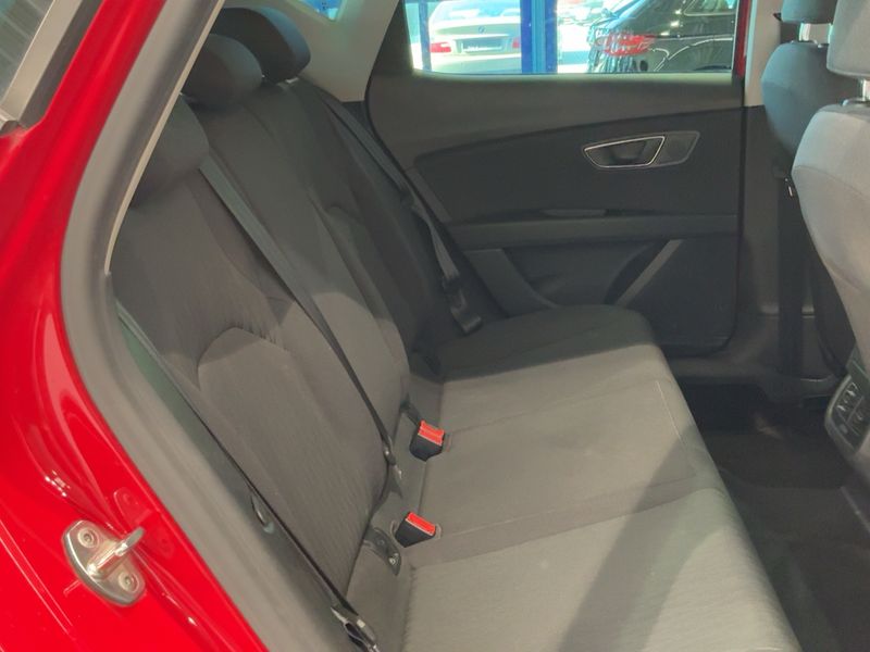 Seat Leon 2.0 TDI Style — zdjęcie 14
