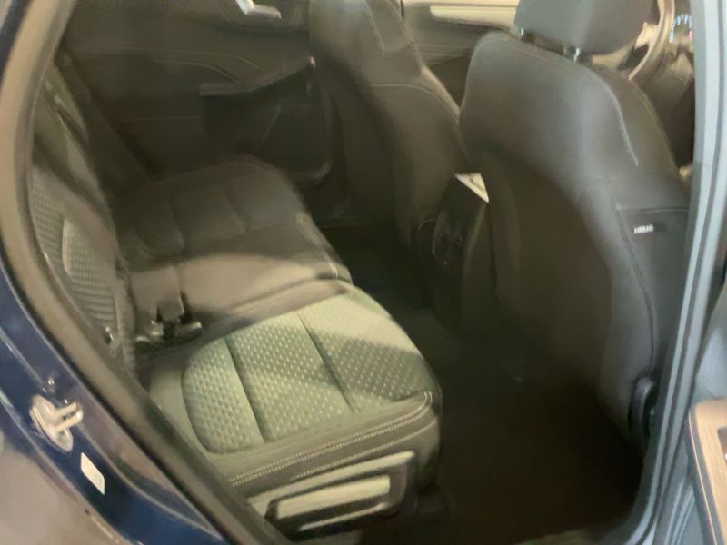 Ford Kuga 1.5 TDCi EcoBlue Cool&Connect — zdjęcie 14