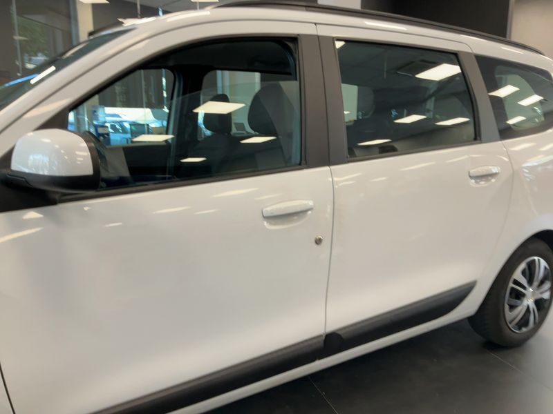 Dacia Lodgy 1.6 Basis — zdjęcie 4