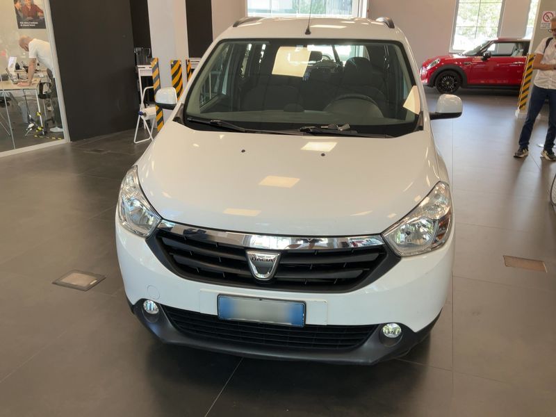 Dacia Lodgy 1.6 Basis — zdjęcie 9