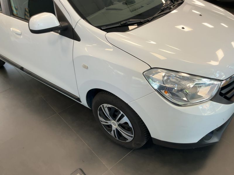 Dacia Lodgy 1.6 Basis — zdjęcie 8