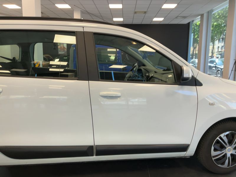 Dacia Lodgy 1.6 Basis — zdjęcie 7