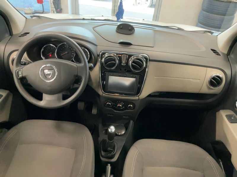 Dacia Lodgy 1.6 Basis — zdjęcie 12