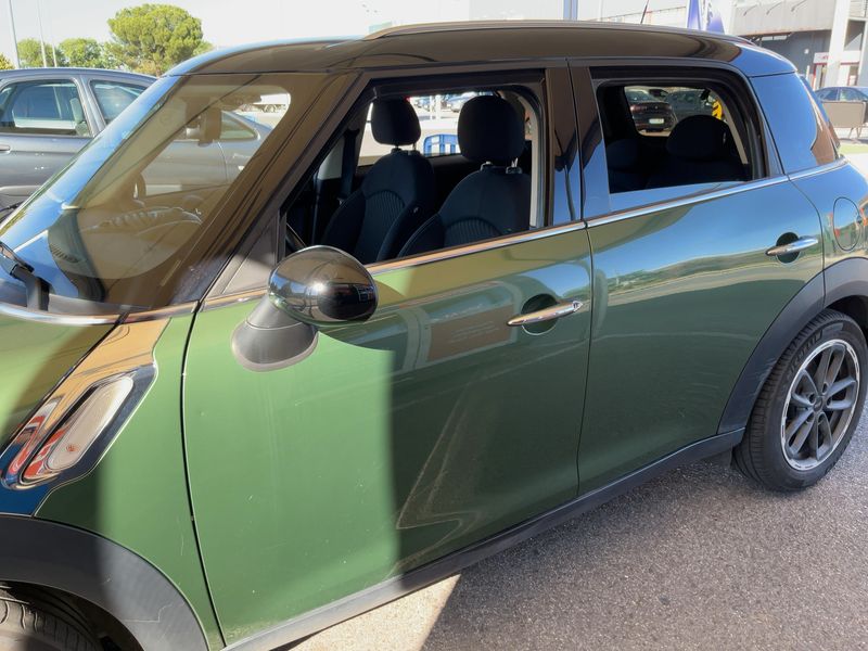 MINI Countryman Cooper D — zdjęcie 4