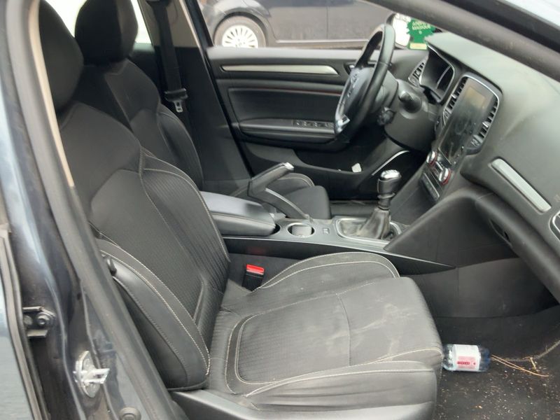 Renault Megane 1.5 BLUE dCi Duel² 2019 – снимка 16