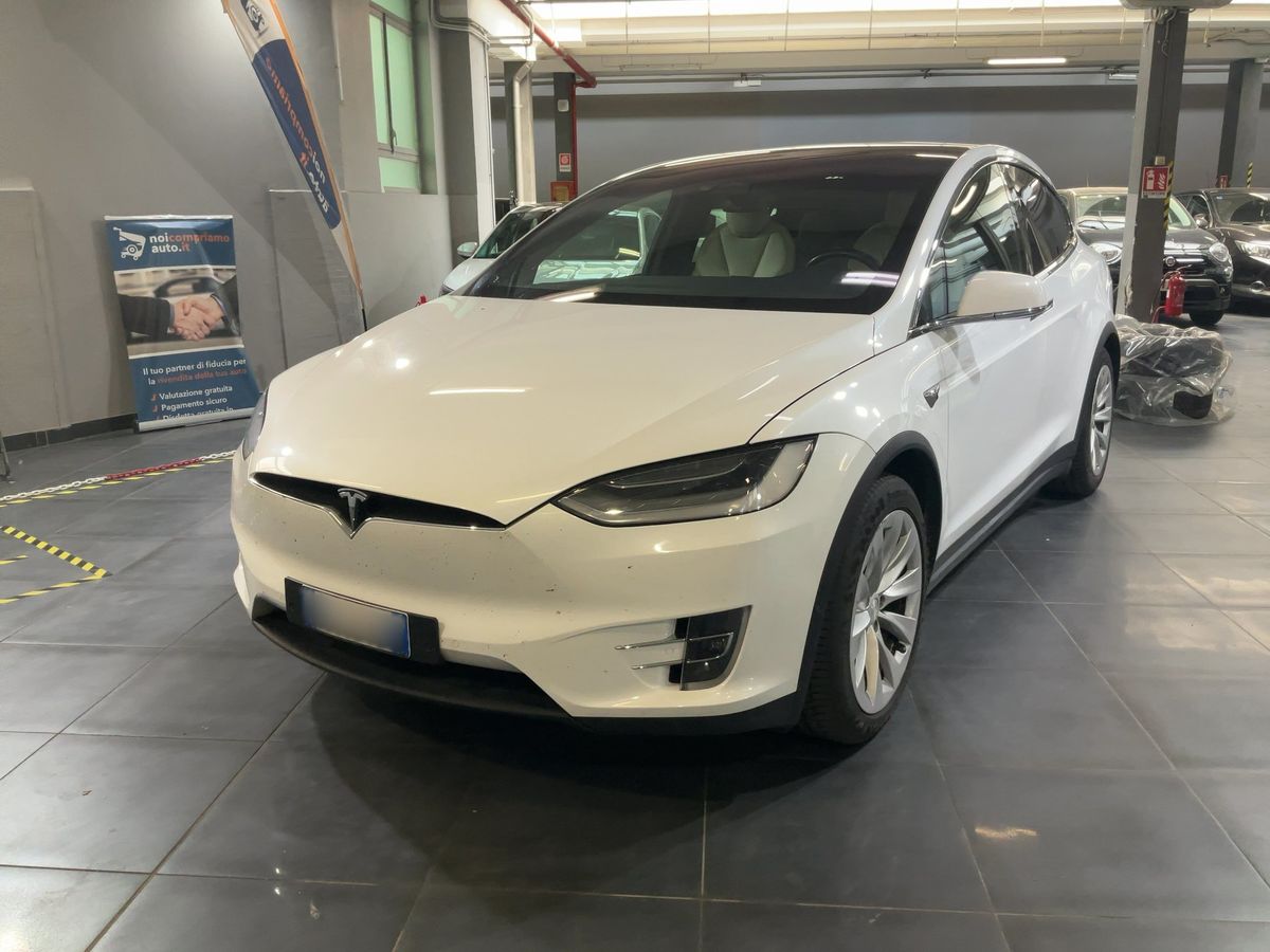 Tesla Model 2020