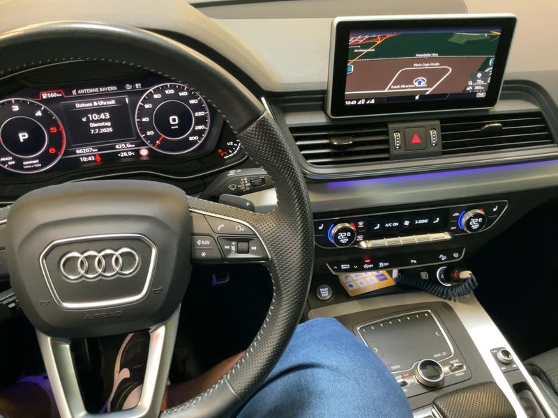 Audi Q5 40 TDI quattro Sport — zdjęcie 12