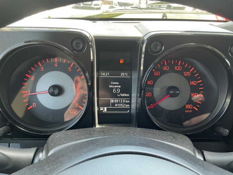 Suzuki Jimny 1.5 Comfort Allgrip NFZ 2022 – снимка 18
