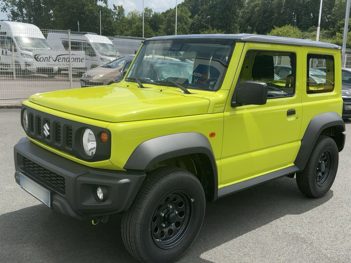 Suzuki Jimny 2022 — photo 1