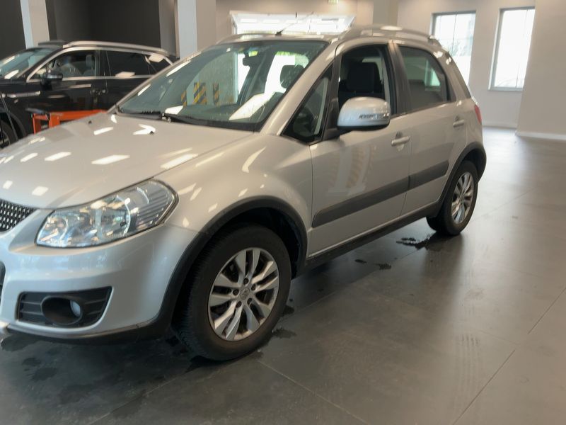 Suzuki SX4 1.6 Evolution 4x4 — zdjęcie 2