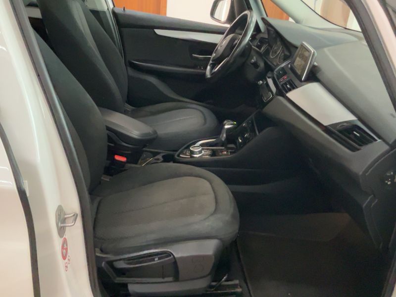 BMW 2er 216d Gran Tourer Advantage — zdjęcie 11
