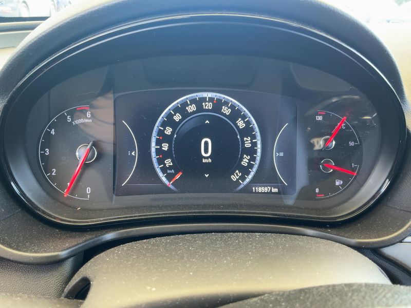 Opel Insignia 1.6 CDTI DPF Selective — zdjęcie 13