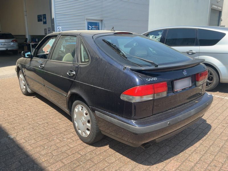 Saab 9-3 2.0 T SE — zdjęcie 3