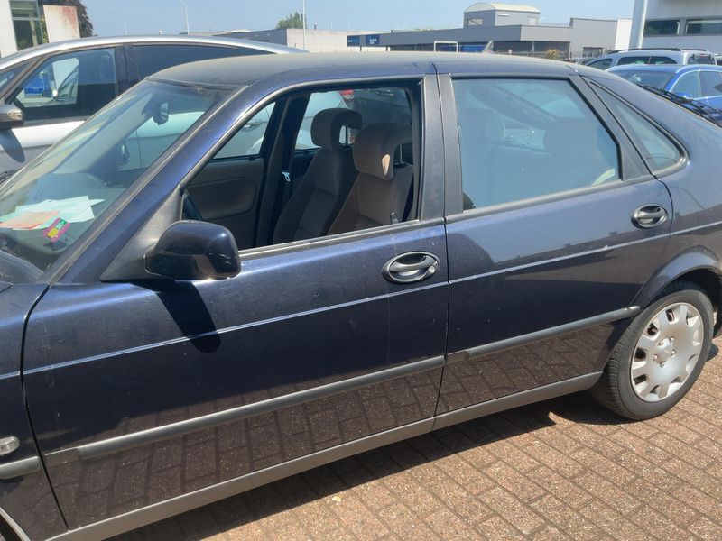 Saab 9-3 2.0 T SE — zdjęcie 4