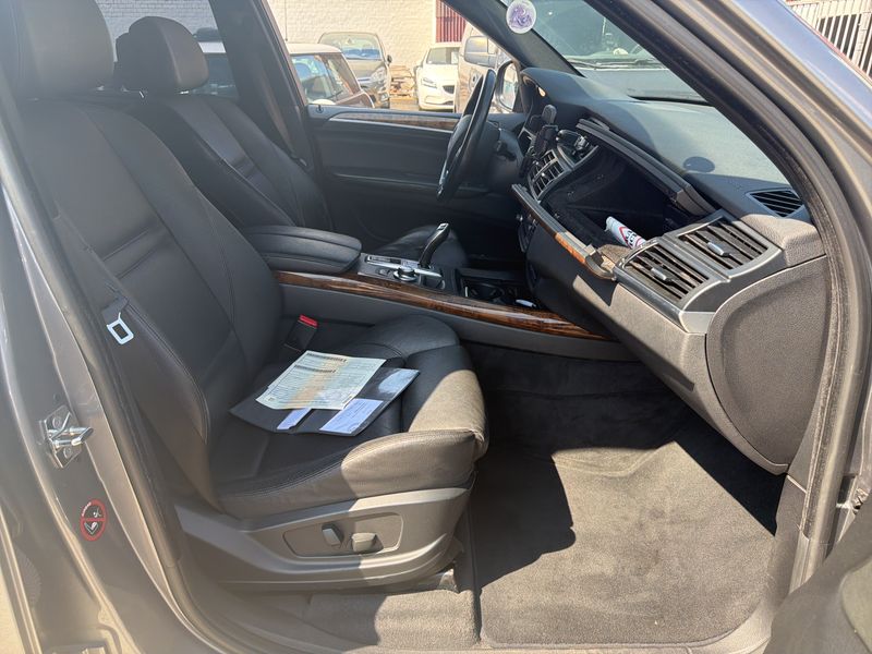 BMW X5 3.0d — zdjęcie 10