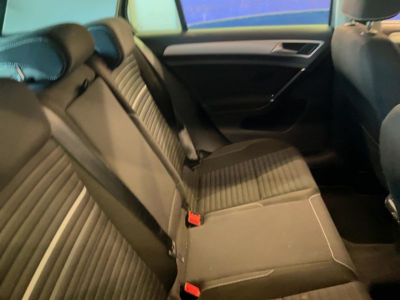 Volkswagen Golf VII 1.2 TSI Cup BlueMotion Tech — zdjęcie 14