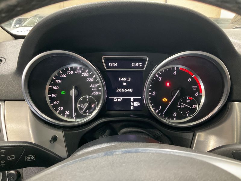 Mercedes-Benz M-Klasse ML 350 CDI BlueTEC 2012 – снимка 18