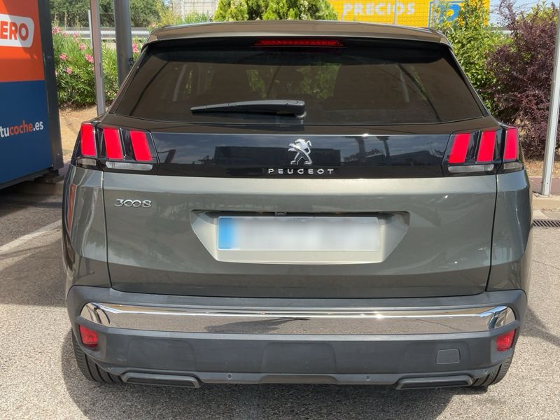 Peugeot 3008 1.2 PureTech Allure — zdjęcie 5