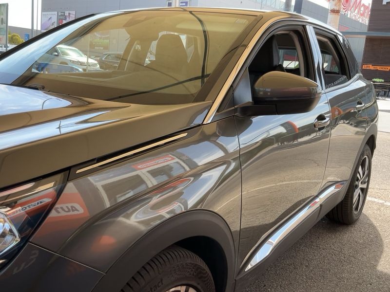 Peugeot 3008 1.2 PureTech Allure — zdjęcie 2