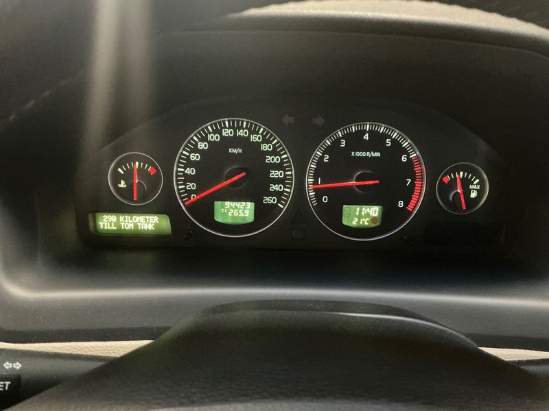 Volvo S60 2.4 Kinetic — zdjęcie 13