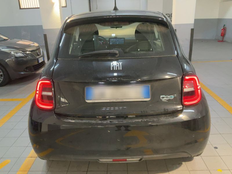 Fiat 500e electric drive 87 kW Icon — zdjęcie 5