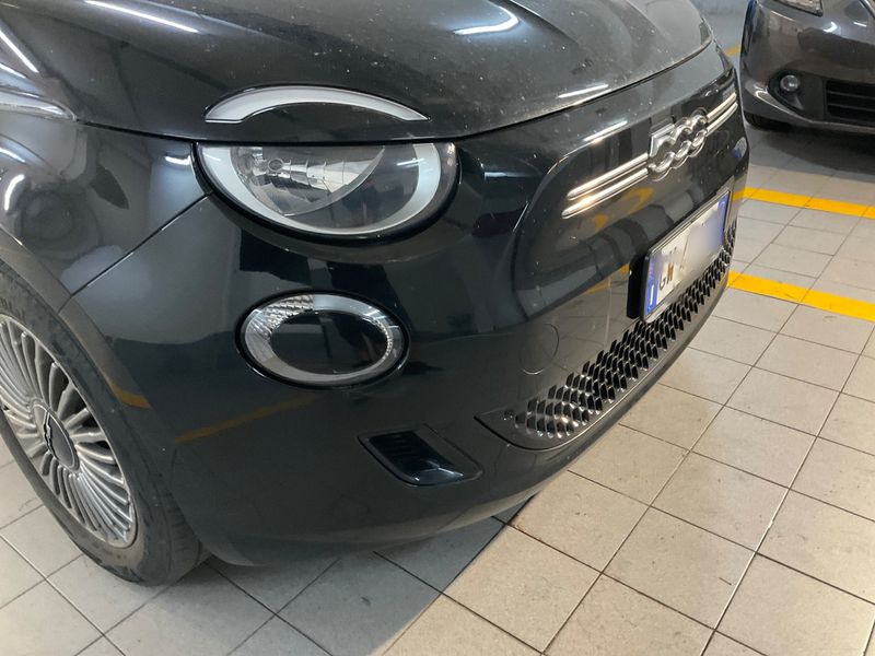 Fiat 500e electric drive 87 kW Icon 2021 – снимка 28