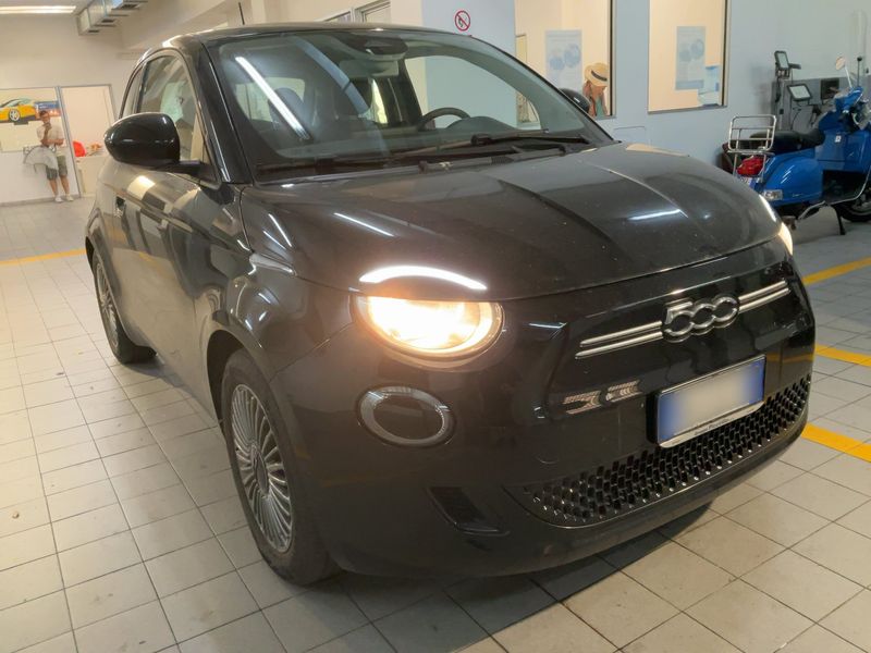 Fiat 500e electric drive 87 kW Icon — zdjęcie 8