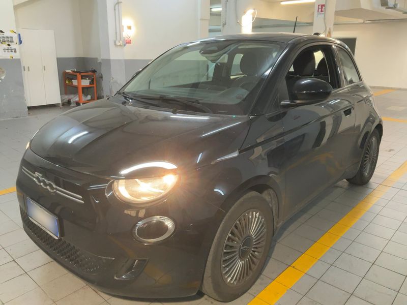 Fiat 500e electric drive 87 kW Icon
