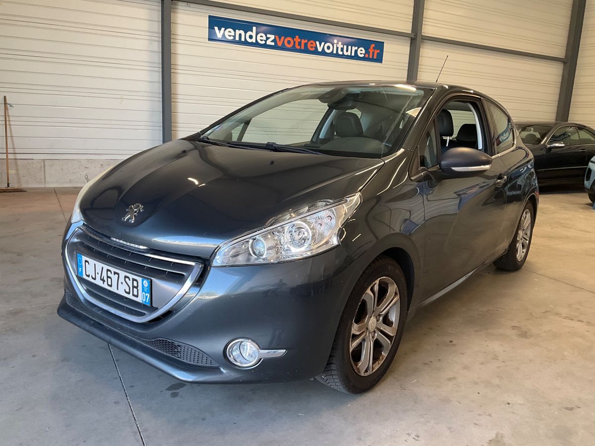 Peugeot 208 2012