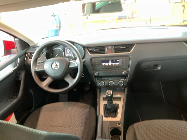Skoda Octavia 1.2 TSI Ambition — zdjęcie 12