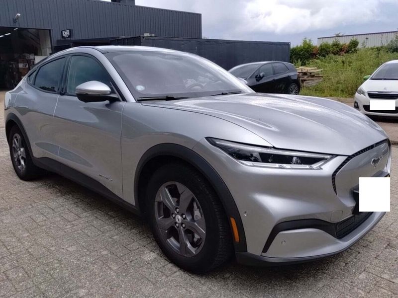 Ford Mustang Mach-E electric drive 198 kW — zdjęcie 4
